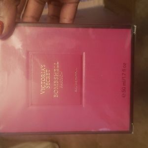 NIB Victorias Secret Bombshell Passion eau de parfum 1.7oz